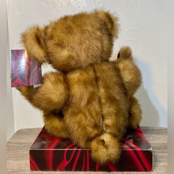 Vintage Dan Dee 100th Anniversary Singing Teddy Bear in Excellent Condition. - Picture 11 of 13